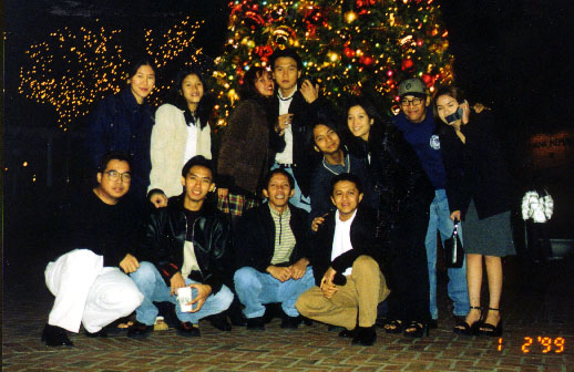 cristmast.jpg (71050 bytes)